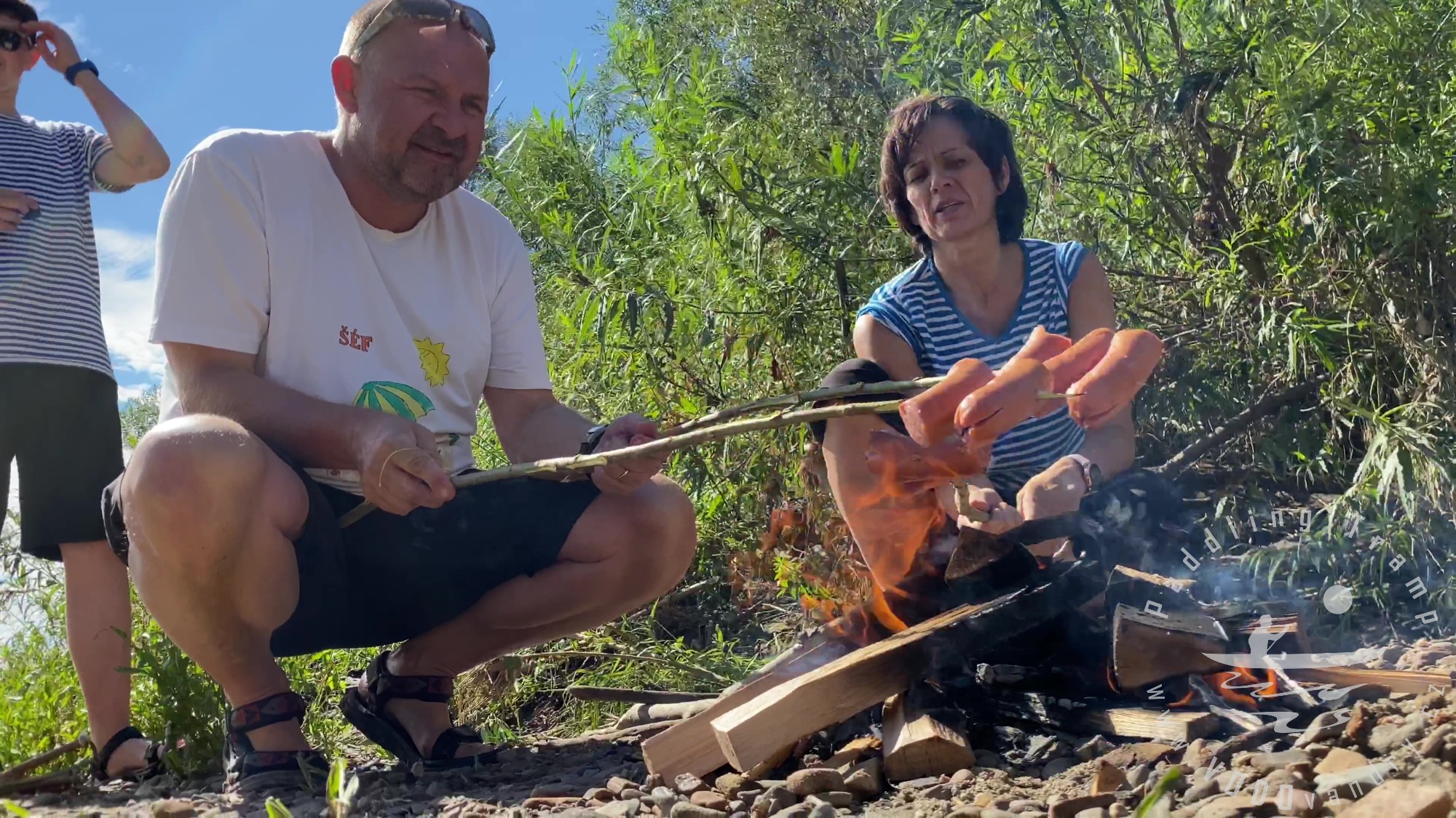 Splutí řeky s rodinou a kamarády | Vaření na ohni u vody | Bushcraft na vodě | Kánoe Gumotex Pálava