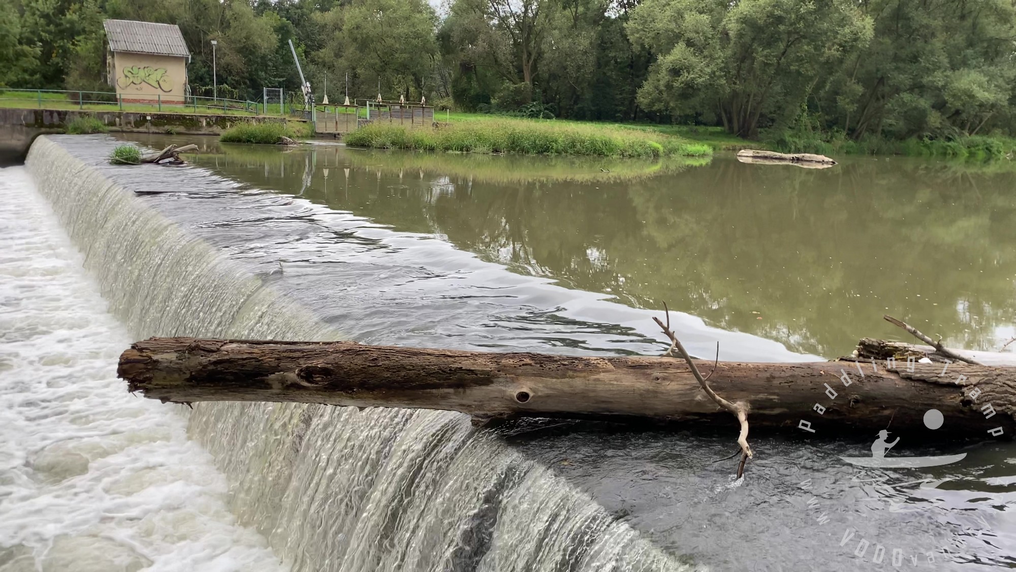 Podzimní losos na řece Opavě | Kajak Barum Albatros a Gumotex Pálava | TNP Wolferine